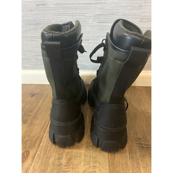 Women’s Steve Madden Trench olive and black combat boots, size 9. - Picture 7 of 7